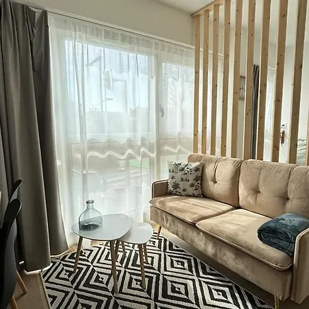 Le Pixie Modern Easy Airport Access Apartament *